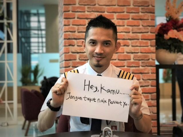 Pilot Rizka Leihitu, 'Menyentuh' Penumpang Lewat Instagram 