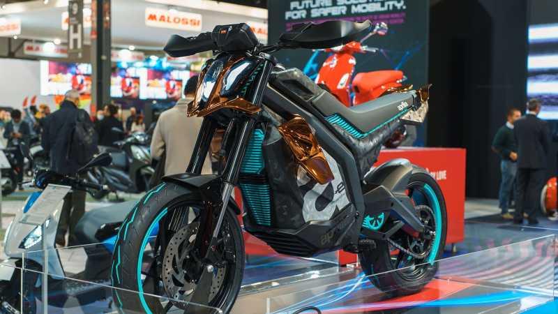 Aprilia Pamer Motor Listrik Electrica, Gayanya Khas Supermoto