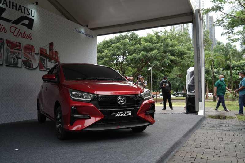 <i>Lho</i>, Tumben Daihatsu Ayla Lebih Laris dari Toyota Agya?