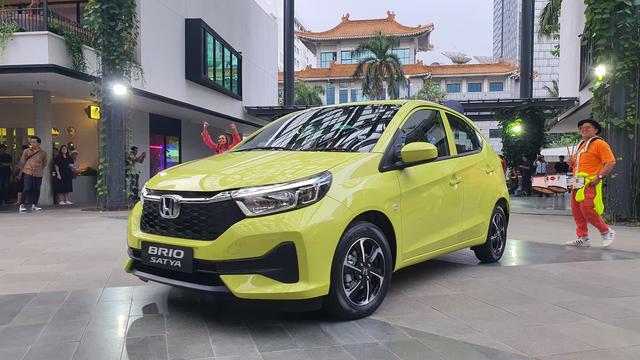 Honda Brio Dinobatkan jadi Mobil Terpopuler di Uzone Choice Award 2023