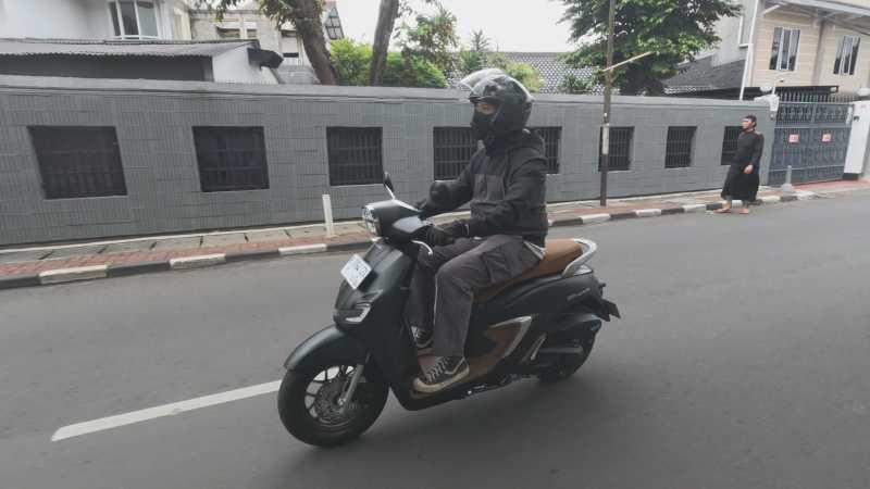 Tips Hati Adem Saat Nyetir Motor Selama Puasa: Perbanyak Senyum!