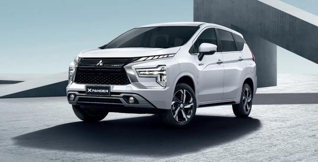 Pakai Mesin Baru dan Hybrid, Harga Mitsubishi Xpander Naik?