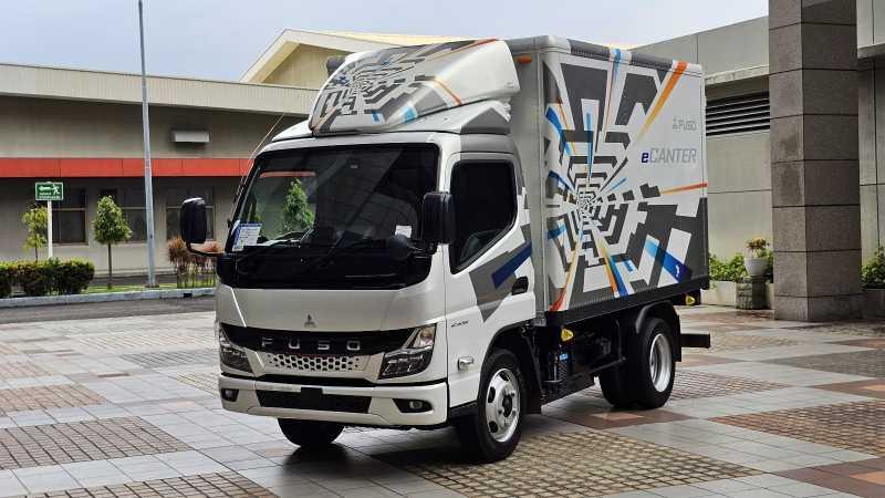 Truk Listrik eCanter Siap Dijual di Indonesia, Bukti FUSO Peduli ESG