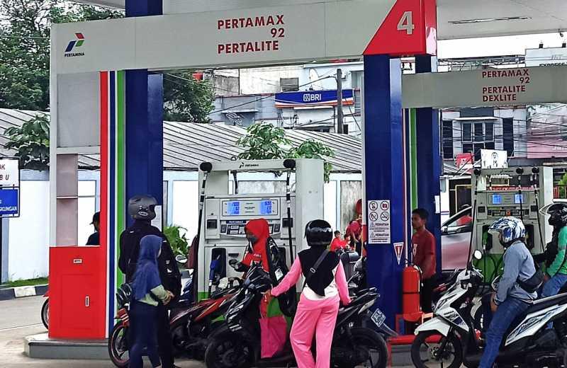 Pajak Bahan Bakar Kendaraan Bermotor di Jakarta Naik Jadi 10 Persen