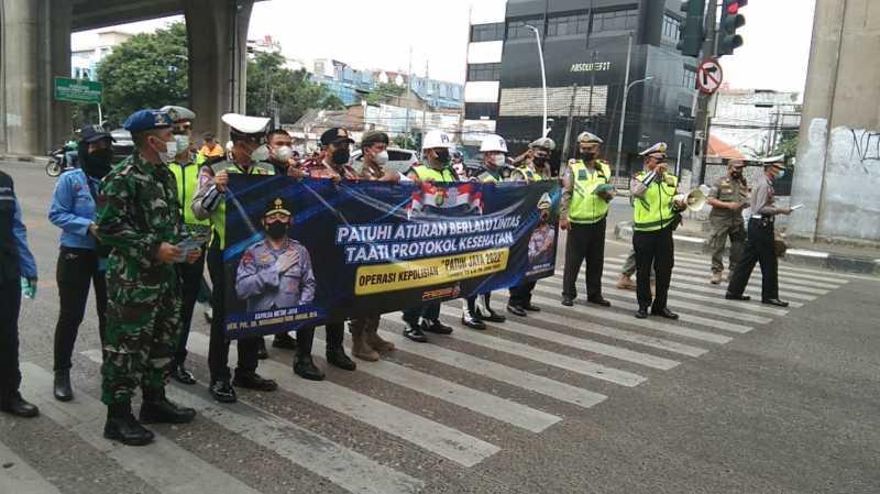 Rider Pakai Sandal Jepit Tidak Ditilang, Tapi...