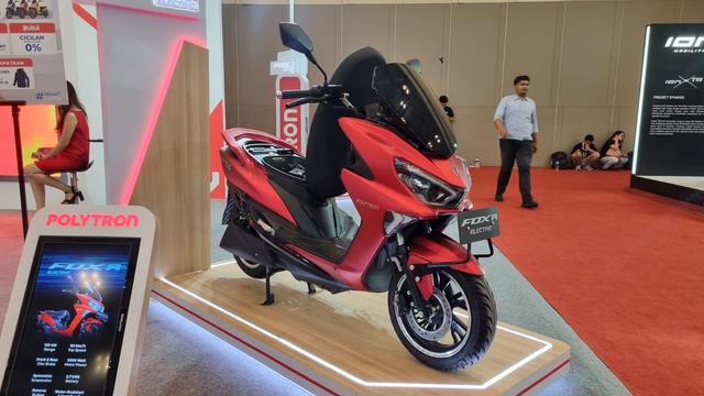 Konsumen Polytron Fox-R Bisa Sewa Baterai dan Didukung Fast Charging