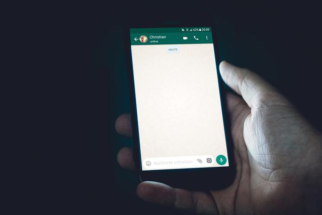 Chatting di WhatsApp Makin Seru Pakai Stiker Ramadan, Ini Caranya 