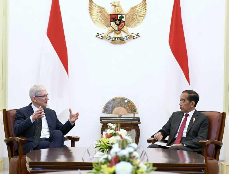 Recap Aktivitas CEO Apple Tim Cook Selama 2 Hari di Indonesia