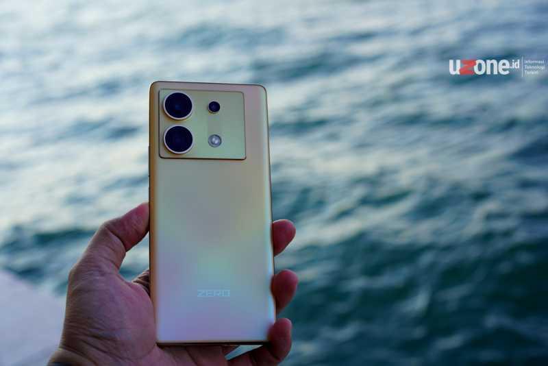 Infinix Tergoda Bikin Ponsel Lipat untuk Indonesia