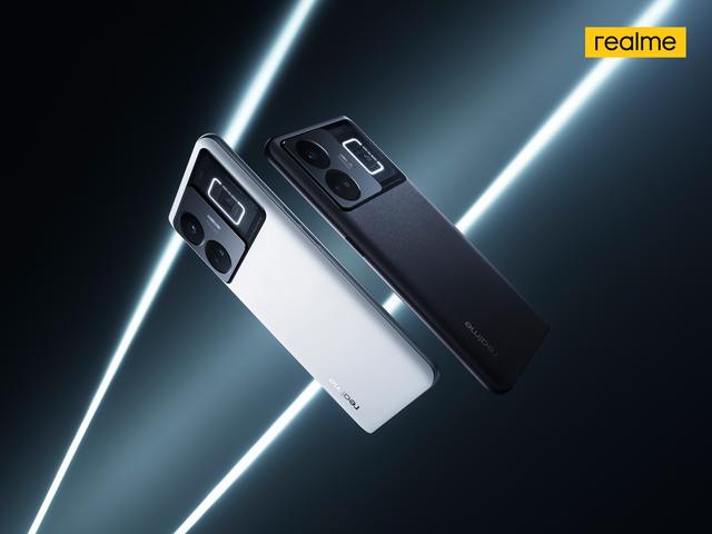 Cara Kerja Fast Charging 240W Realme GT3, Aman Gak?