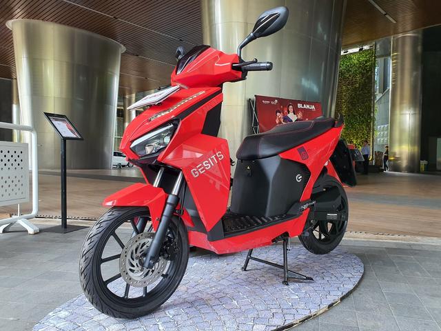 Ada Tanda Tangan Jokowi, Motor Gesits Ini Terjual Rp2,5 Miliar