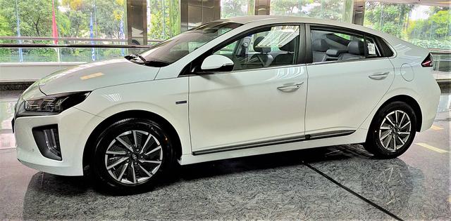 Bukan di RI, Hyundai Produksi 30 Ribu EV di Singapura pada 2025