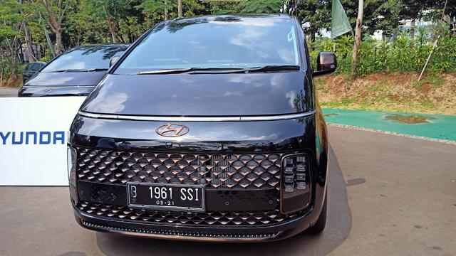 First Impression Mengendarai Hyundai Staria Rute Jakarta-Bandung 