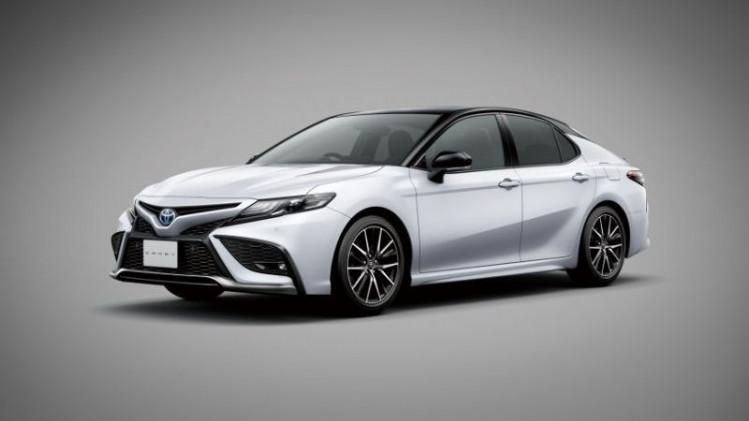 Toyota Camry Facelift, Makin Futuristis dan Pintar