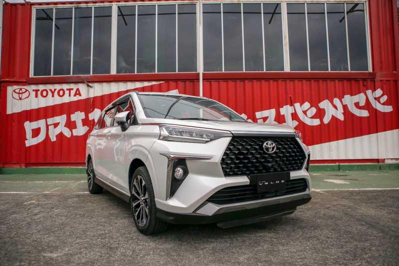 VIDEO: Deretan Mobil Terlaris Awal 2022, Saling Salip Nih!