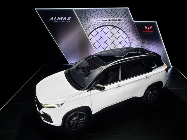 VIDEO First Impression Wuling Almaz Limited Edition