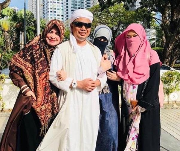 Ustaz Arifin Ilham Meninggalkan 3 Istri dan 8 Anak