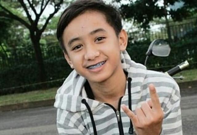 Kalau Anak Kecanduan Medsos Lantaran Bowo Alpenliebe Artis Tik Tok, Bagaimana Solusinya?