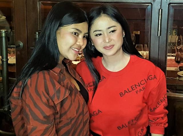 Drama Antara Dewi Perssik dan Meldi Telah Berakhir