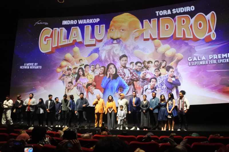 Gala Premiere Gila Lu Ndro Dihebohkan Para Cosplayer hingga Odong-odong