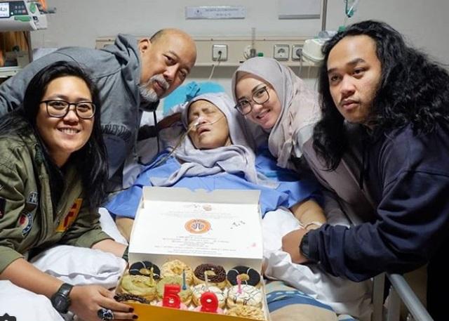 Istri Indro Warkop Meninggal Dunia