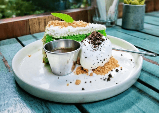 Ngidam Klepon Cake yang Manis dan Lembut, Kamu Bisa Pesan di 5 Tempat Ini