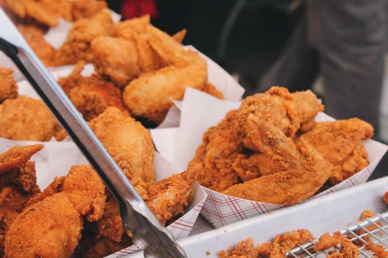 Buka Puasa Boleh Pake Kulit Ayam Ala KFC, Asal...