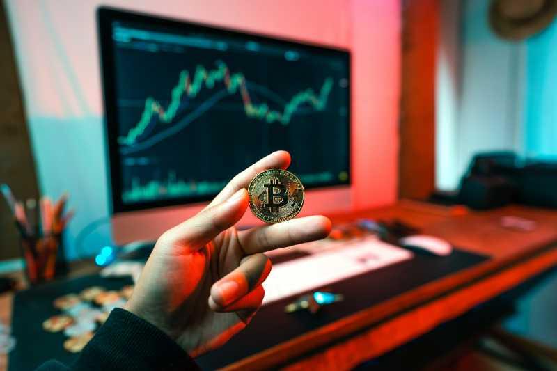 Terra LUNA Tak Berdaya, Apa Imbasnya Buat Bitcoin dkk? 