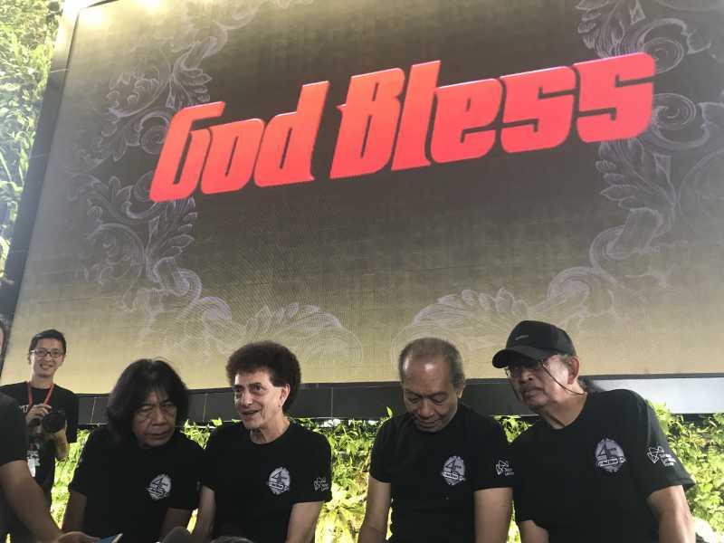 Tentang eConcert, Persiapan God Bless Konser dan Tips Band Langgeng