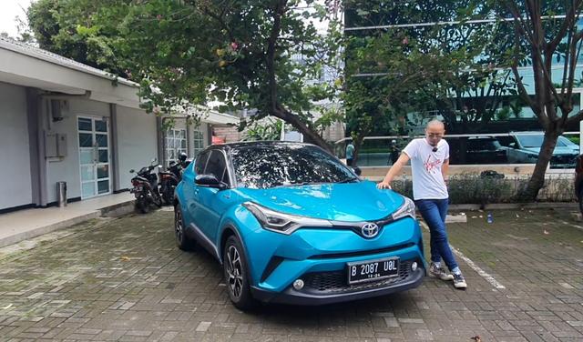 VIDEO: Toyota C-HR Hybrid, Buat yang Mau Bergaya Tapi Malas ke SPBU