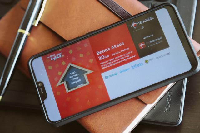 Ga Cuma Ruangguru, Telkomsel Juga Gratiskan Akses ke Quipper, Zenius, dkk