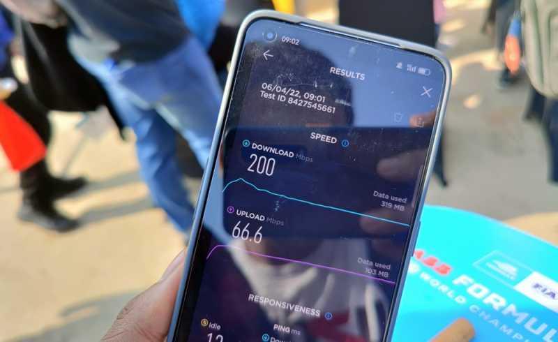 Menjajal Kecepatan Internet 5G Indosat di Formula E Jakarta 2022