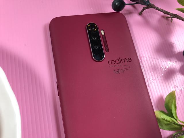 Ada Realme X2 Pro Limited Edition, Warna Beda Harganya Gimana?