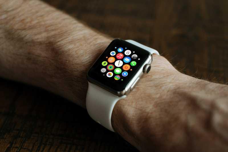 Pengguna Apple Watch Bakal Tembus 100 Juta Tak Lama Lagi