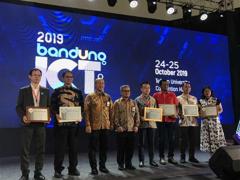 Orang Indonesia Keranjingan Internet, Telkom Ingin Bina Banyak Startup