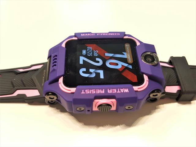 Imoo Watch Phone Z6, Jam Tangan Pertama Berkamera Ganda