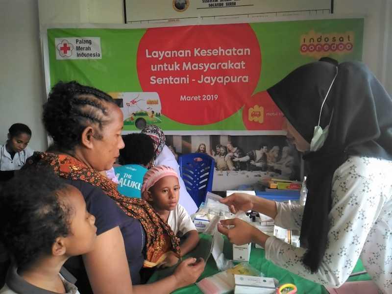 Bantu Korban Banjir Sentani, Indosat Kirim Mobil Klinik dan Pulsa Gratis