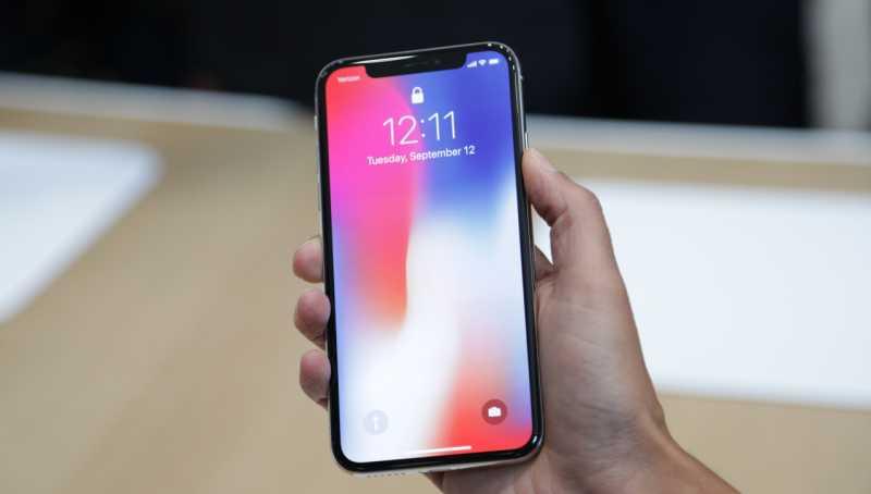 Ponsel Pintar Kini ‘Berponi’, Semua Gara-gara iPhone X?