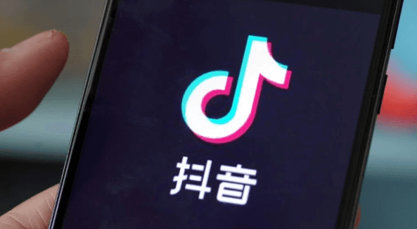 Nggak Semua <i>Netijen</i> Sepakat dengan Keputusan Kominfo Blokir Tik Tok