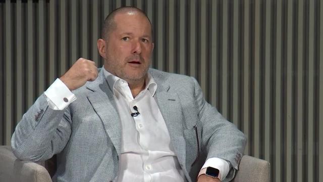 Jony Ive, Mendesain Kloset kemudian iPhone yang Terkenal itu