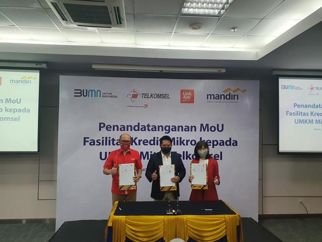 Mitra UMKM Telkomsel Dapat Bantuan Kredit dari Bank Mandiri