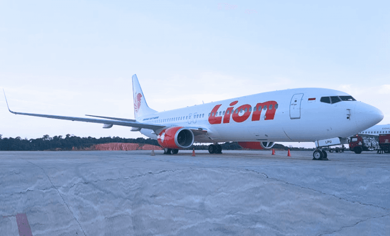 Lion Air Juga Larang Penumpang Bawa MacBook Pro