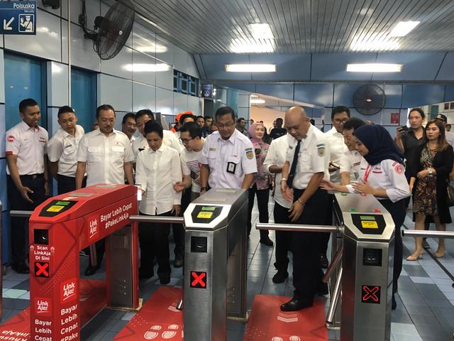 Siap-siap Sobat Kereta, Beli Tiket Commuter Line Bisa Pakai LinkAja