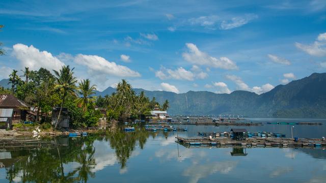 Sumatera Barat Punya Destinasi Asyik, Namanya Danau Maninjau