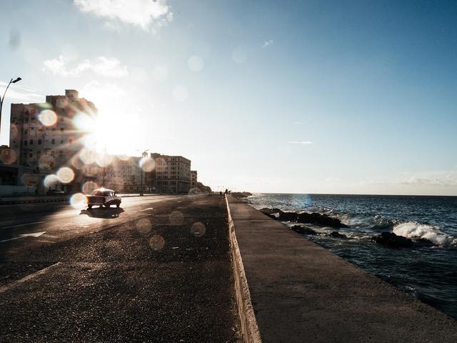 El Malecon di Kuba, Destinasi Romantis yang Jadi Lokasi Syuting Drama Korea ‘Encounter’