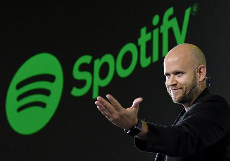 Misinformasi hingga Rasis, Akankah Joe Rogan 'Dibungkam' Spotify?