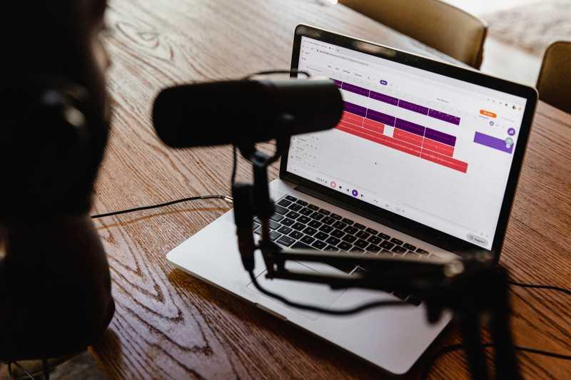 Spotify Dirangkul Kominfo, Bikin Program Kelas Podcast Gratis