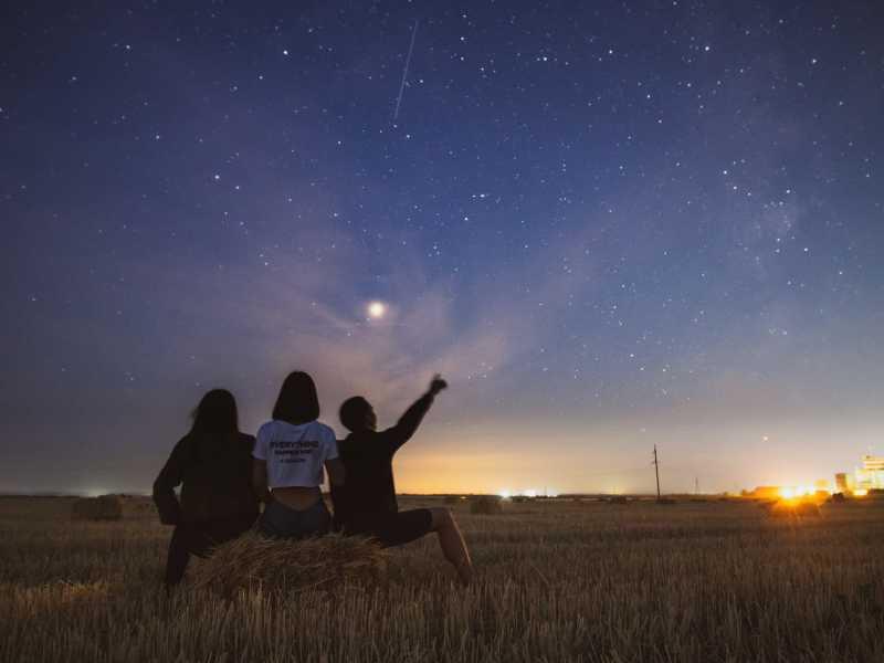 Fenomena Langit di Bulan November, Hujan Meteor, Gerhana Bulan dan Nadir Ka’bah