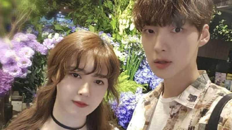 Rekan Kerja Ku Hye Sun Bantah Jadi Selingkuhan Ahn Jae Hyun