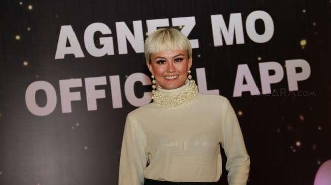 Agnez Mo Singgung Teror Bom Surabaya di Atas Panggung, Apa Katanya?